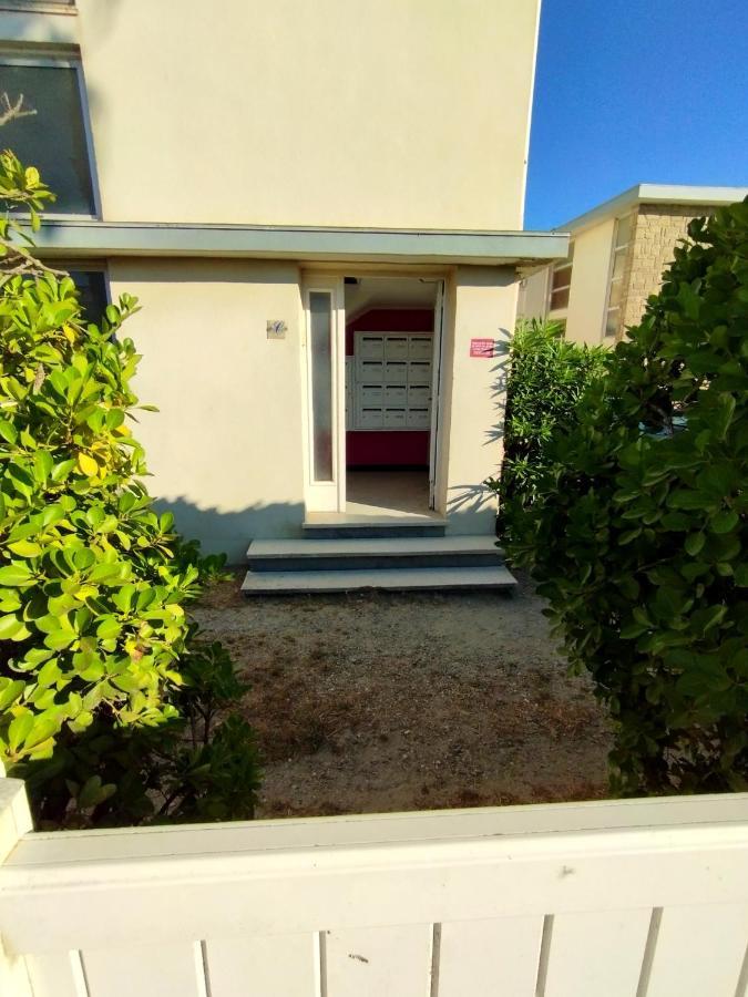 Cosy Studio En Etage Residence Front De Mer Палава-ле-Фло Екстериор снимка